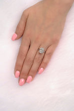 Oval Cut Engagement Ring With Knife-Edge Shank